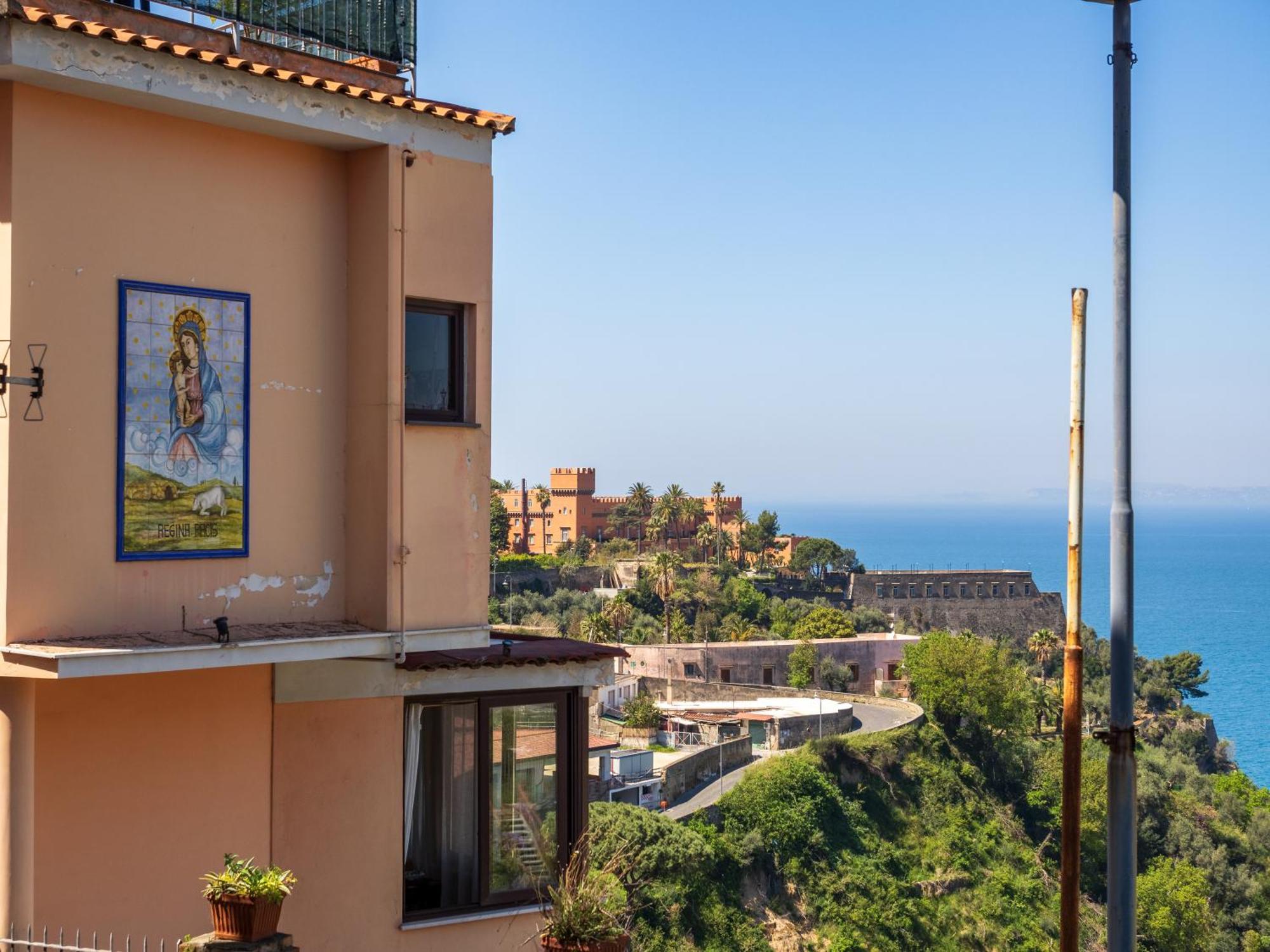 Апартаменты La Casa Del Golfo Вико-Экуенсе Экстерьер фото