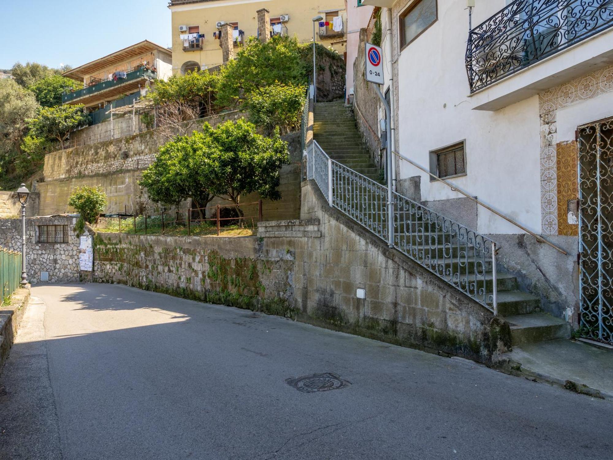 Апартаменты La Casa Del Golfo Вико-Экуенсе Экстерьер фото